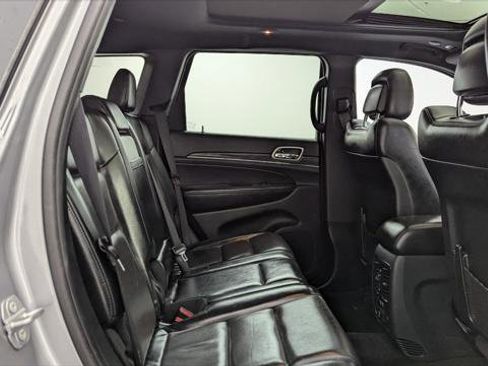 Used 2019 Jeep Grand Cherokee Limited w/ Luxury Group II image 19