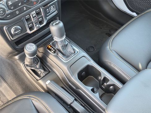 New 2026 Jeep Wrangler Unlimited Sahara AWD/4WD image 31