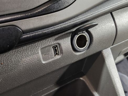 Used 2022 Ford Transit 350 XLT image 9