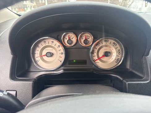 Used 2010 Ford Edge SEL image 29