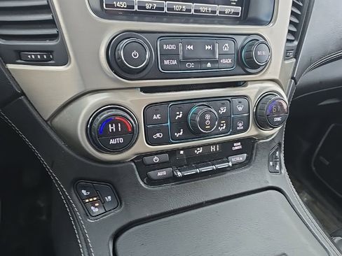 Used 2018 GMC Yukon XL Denali w/ Denali Ultimate Package AWD/4WD image 24