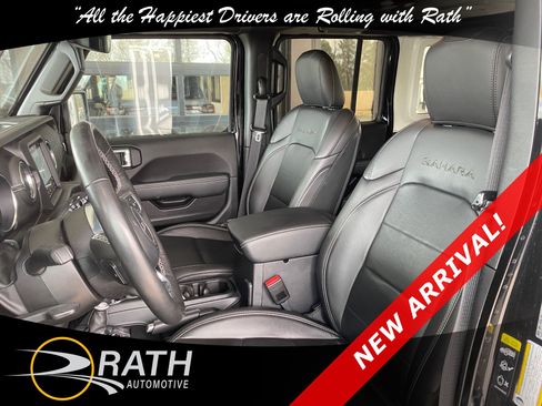 Used 2023 Jeep Wrangler Sahara w/ Cold Weather Group image 9