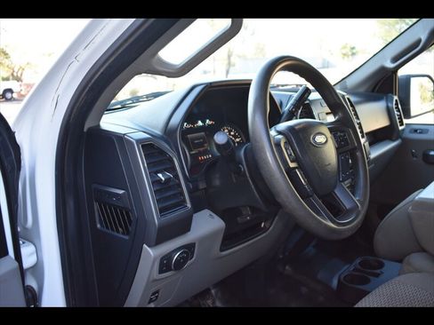 Used 2018 Ford F150 XLT w/ Max Trailer Tow Package image 13