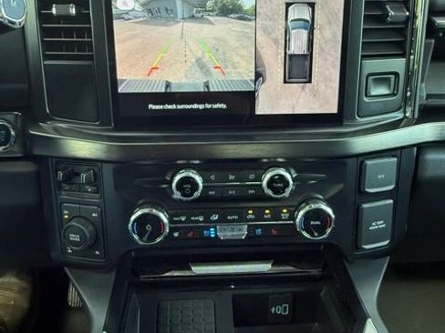 Used 2024 Ford F250 Lariat w/ Sport Appearance Package image 13