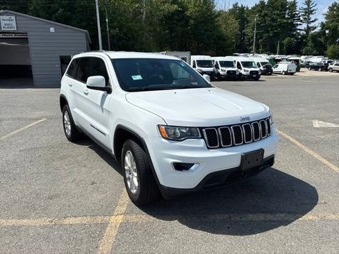 Used 2021 Jeep Grand Cherokee Laredo AWD/4WD image 1