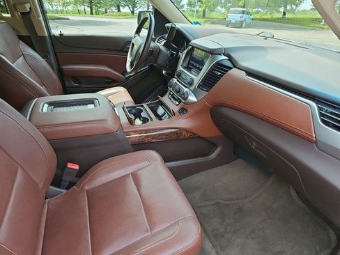 Used 2015 Chevrolet Suburban LTZ AWD/4WD image 9