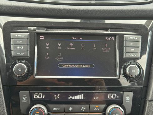 Used 2019 Nissan Rogue SV w/ Premium Package FWD image 25