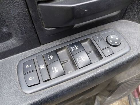 Used 2019 RAM 1500 Express w/ Wheel & Sound Group AWD/4WD image 8