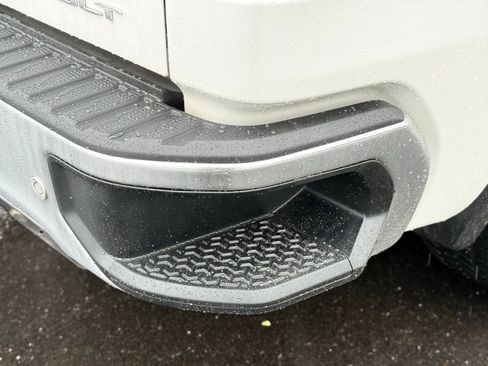 Used 2020 GMC Sierra 1500 SLT w/ SLT Premium Plus Package image 9