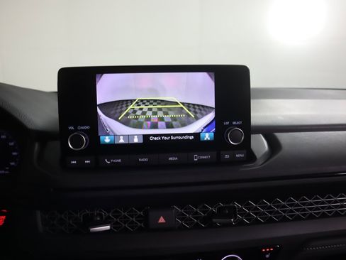 Used 2024 Honda Accord EX image 44