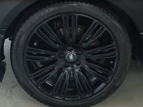 Used 2019 Land Rover Range Rover Long Wheelbase Supercharged image 41