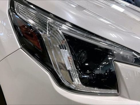 Used 2023 Subaru Forester AWD/4WD image 28