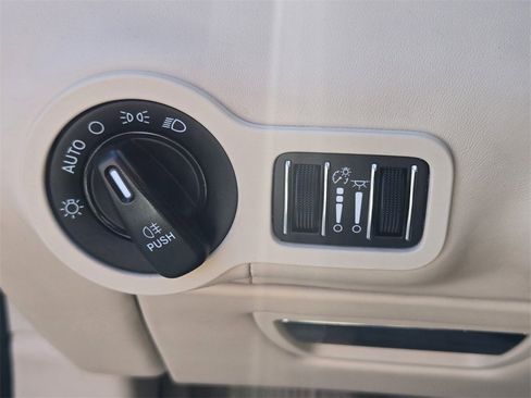 Used 2022 Maserati Quattroporte Modena image 29