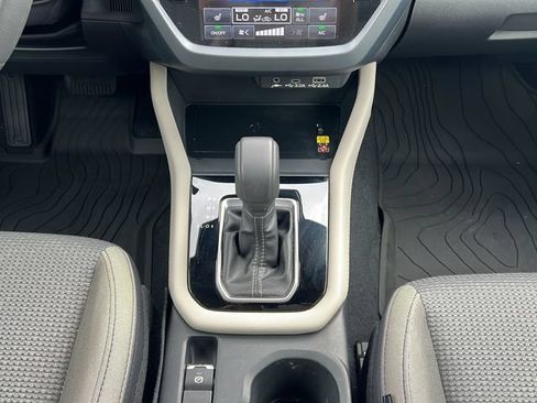 Used 2025 Subaru Forester Premium w/ Convenience Package #1 AWD/4WD image 16