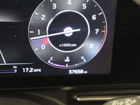 Used 2022 Kia Carnival SX Prestige image 43