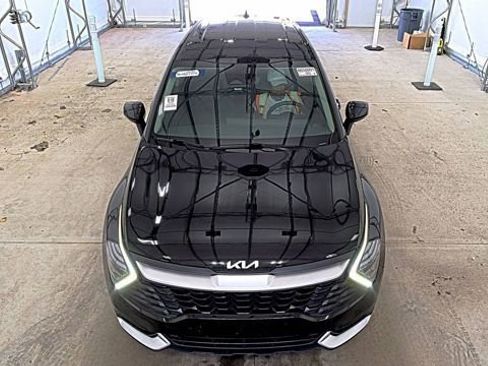 Used 2024 Kia Sportage LX FWD image 3