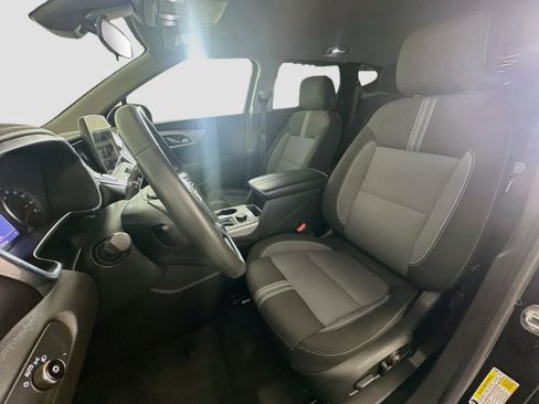 Used 2023 Chevrolet Blazer LT FWD image 13