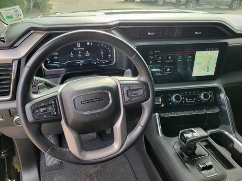 Used 2022 GMC Sierra 1500 Denali image 13