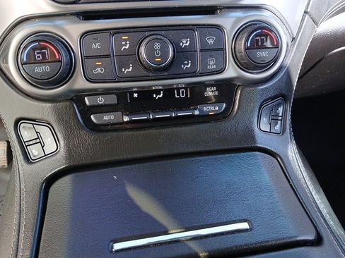 Used 2019 Chevrolet Suburban Premier w/ Premier Plus Edition image 53