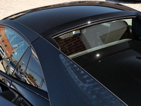 Used 2024 McLaren 750S Spider image 25