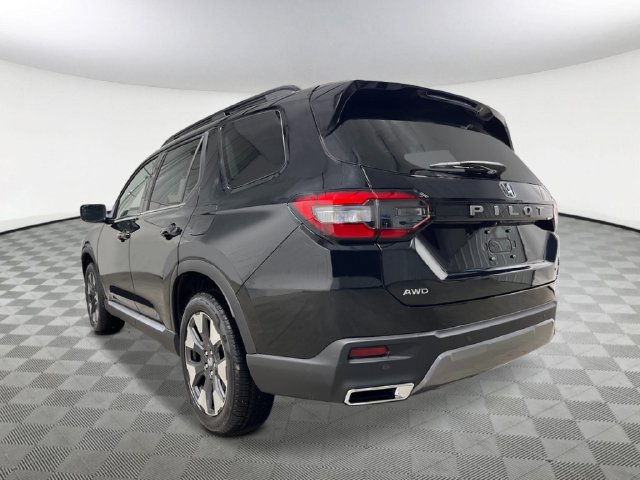 New 2026 Honda Pilot Touring image 4