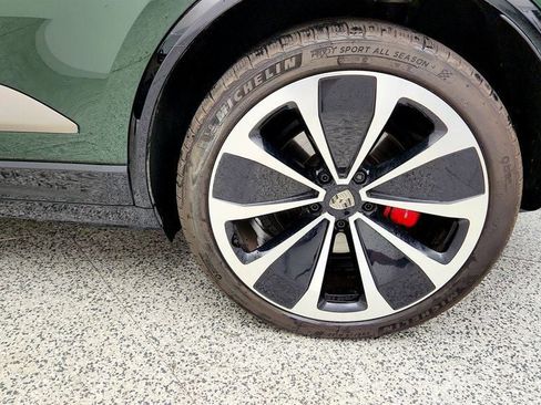 Used 2024 Porsche Macan Turbo Electric AWD/4WD image 9