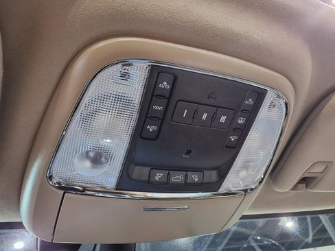 Used 2020 Jeep Grand Cherokee Summit AWD/4WD image 16