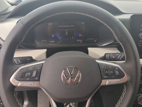 New 2025 Volkswagen Taos S image 9