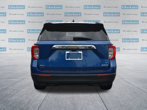 Used 2023 Ford Explorer XLT AWD/4WD image 7