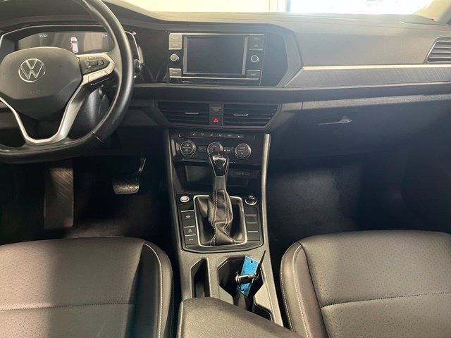 Used 2024 Volkswagen Jetta SE FWD image 21