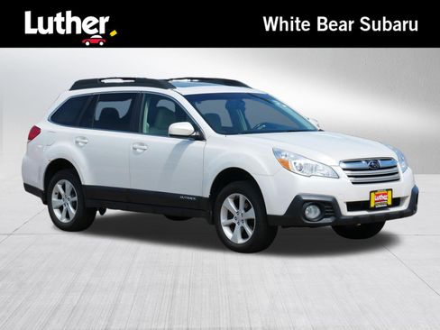 Used 2013 Subaru Outback 2.5i Premium AWD/4WD image 1