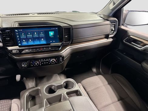 Used 2024 Chevrolet Silverado 1500 LT image 23