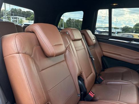 Used 2019 Mercedes-Benz GLS 450 4MATIC image 31