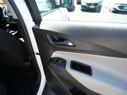 Used 2020 Chevrolet Equinox LS AWD/4WD image 33