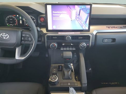 New 2025 Toyota Tacoma TRD Off-Road image 28