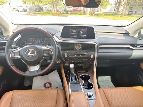Certified 2022 Lexus RX 350 FWD w/ Premium Package image 16