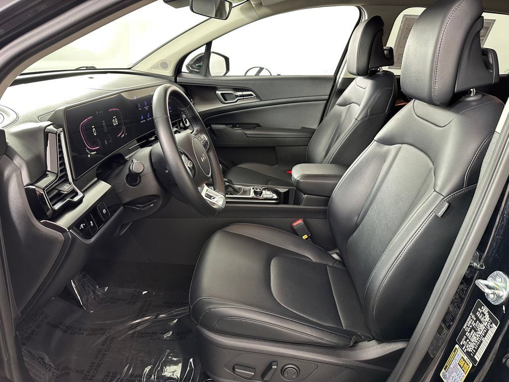 Used 2023 Kia Sportage EX FWD image 16