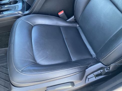 Used 2018 Chevrolet Colorado Z71 w/ Centennial Edition image 11