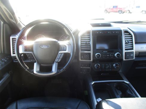 Used 2020 Ford F250 Platinum w/ FX4 Off-Road Package image 22