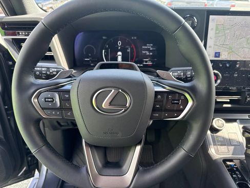 Used 2026 Lexus GX 550 w/ Accessory Package (2T) AWD/4WD image 15