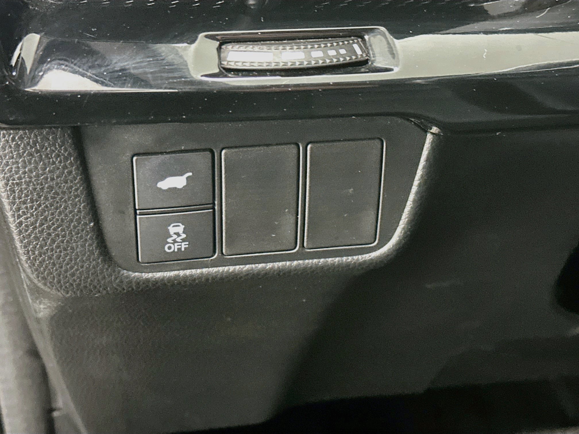 Used 2025 Honda CR-V EX-L image 17