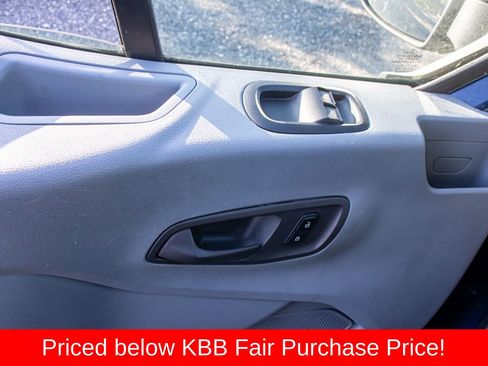 Used 2015 Ford Transit 250 148 Medium Roof image 22