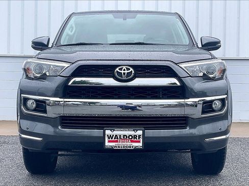 Used 2018 Toyota 4Runner Limited AWD/4WD image 3