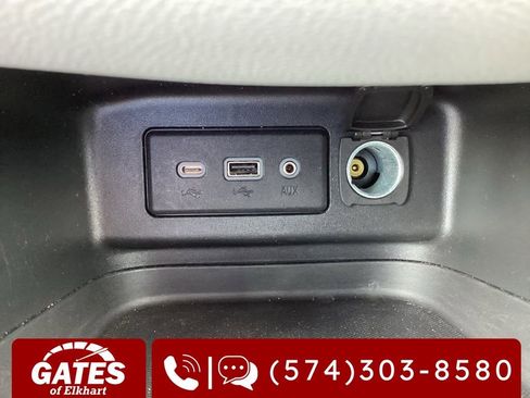 Used 2023 Chevrolet Equinox LT image 19
