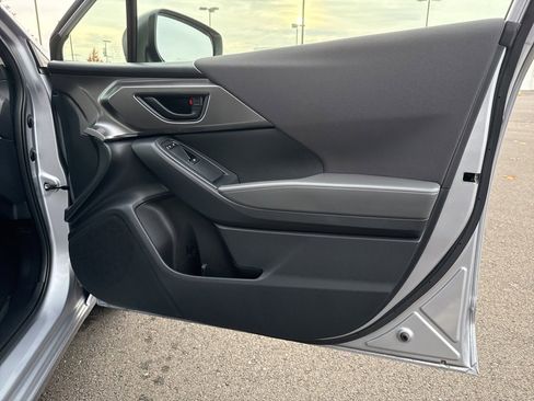 Certified 2025 Subaru Impreza 2.0i image 25