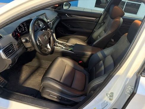 Used 2021 Honda Accord Sport image 12