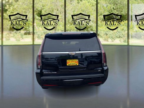 Used 2016 Cadillac Escalade ESV Platinum image 6