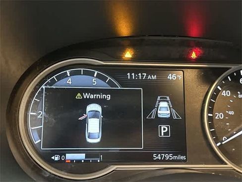 Used 2020 Nissan Versa SR image 16