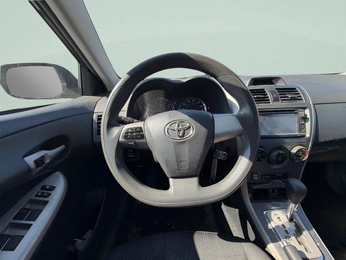 Used 2013 Toyota Corolla S FWD image 12