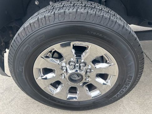 Used 2019 Ford F250 Lariat w/ Chrome Package image 28